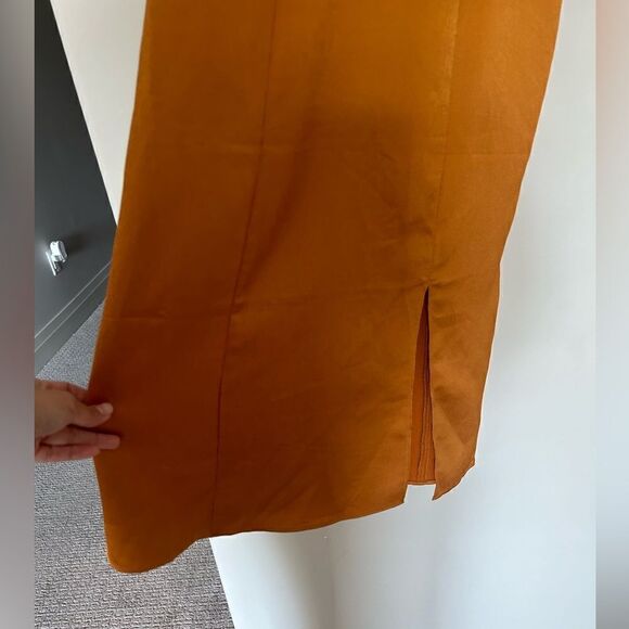 NWT Express Brown Yellow Midi Dress - Picture 3 of 9